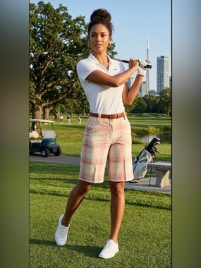 Nike Dri Fit Bermuda Golf Shorts plaid pink and cream color. Activewear size 10.